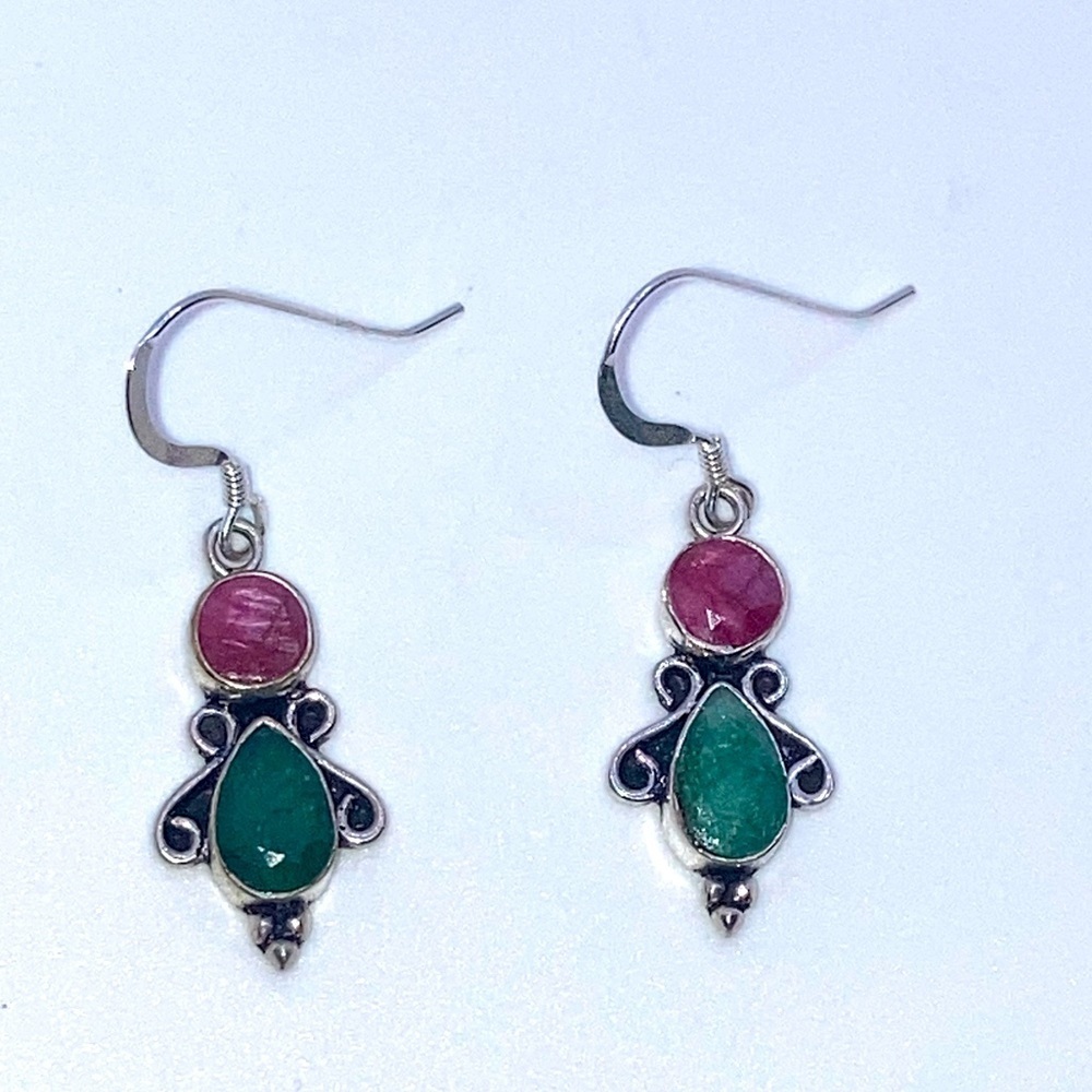 Vtg Sterling Green & Red Tourmaline Stone Dangle Hook Earrinhs 1.3”